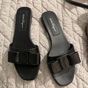 Salvatore Ferragamo Size 37